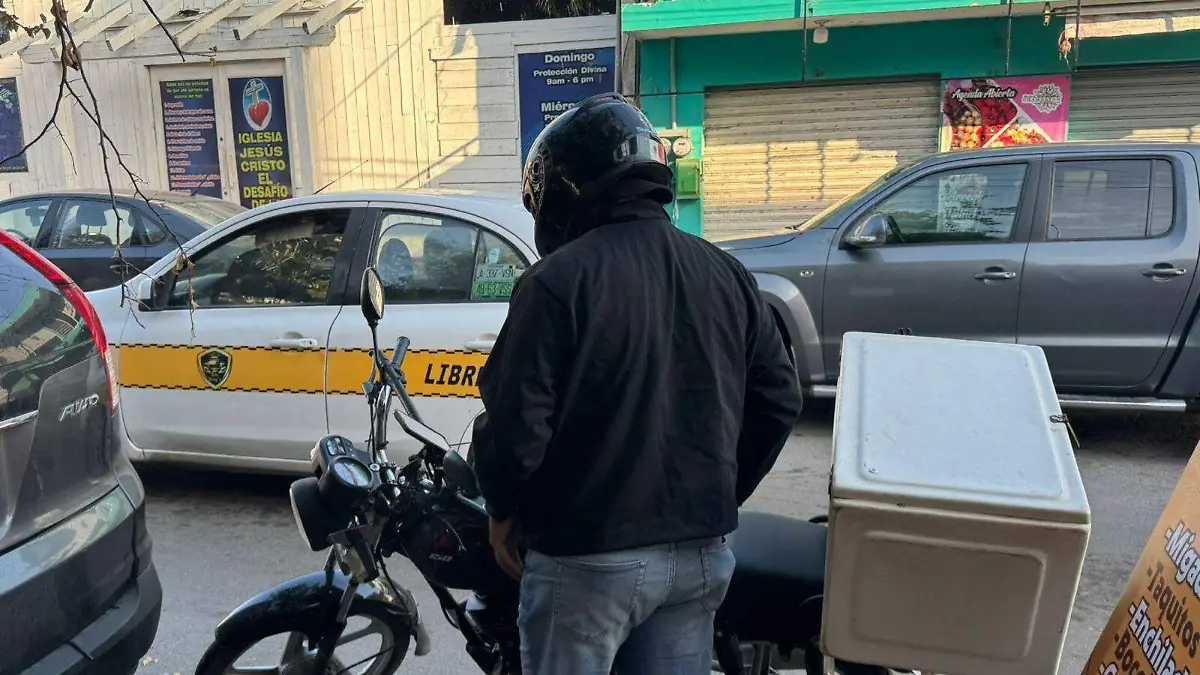 Multarán hasta con cinco mil pesos a motociclistas sin casco